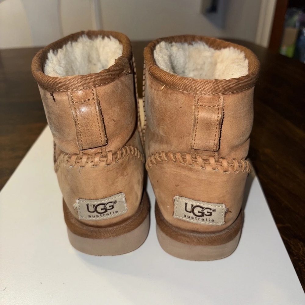 Ugg Australia Camel Brown Tan Classic Short Boots Size 7